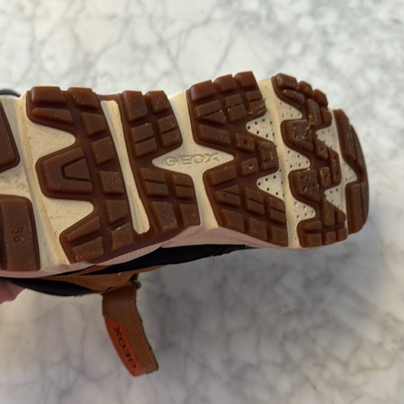 geox spring boot for children worn only a few times - Picture 4 of 4